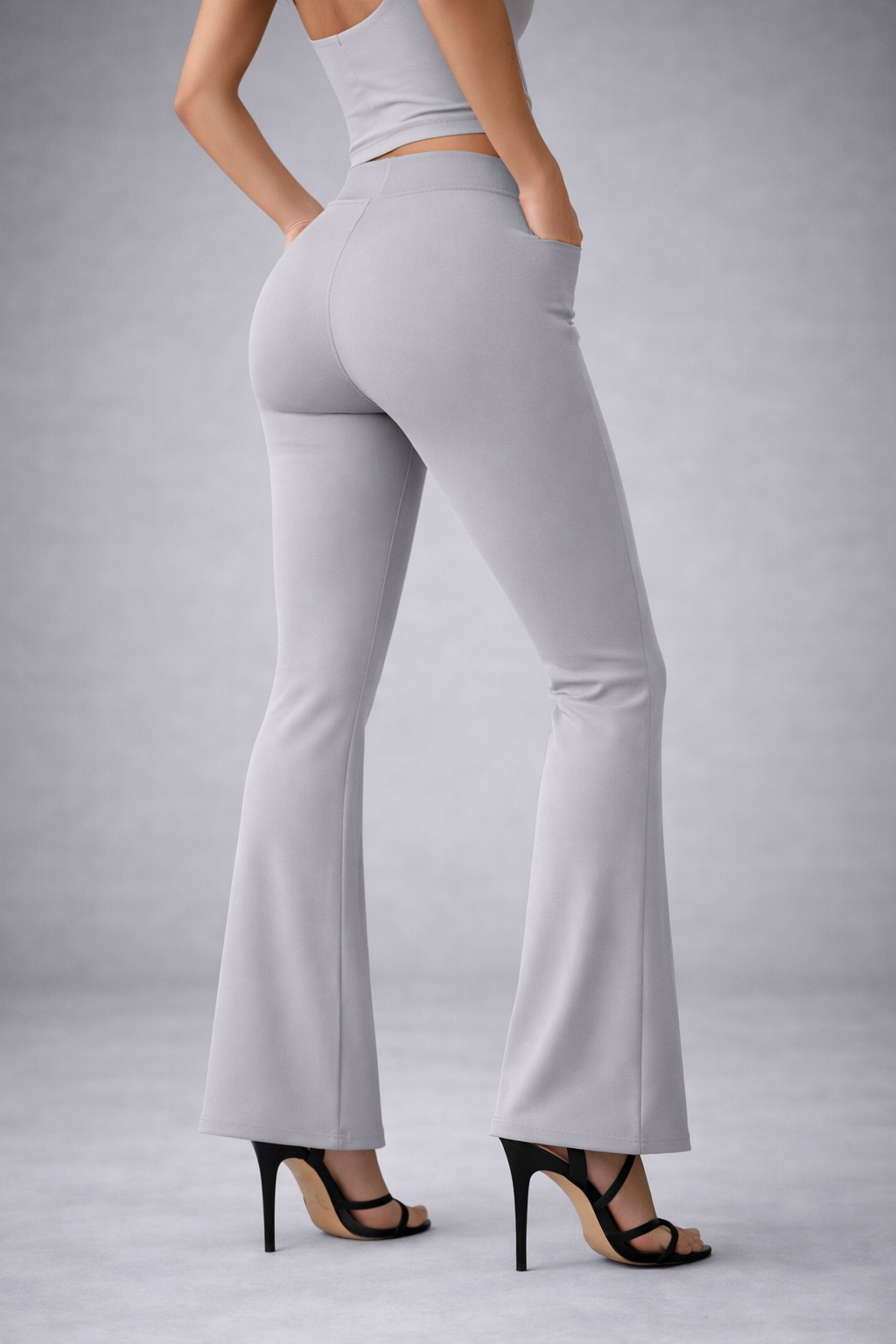 Paola | Legging Flare de Alta Elasticidad con Efecto Push Up